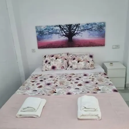 Atico Deluxe Remedios Apartment Seville