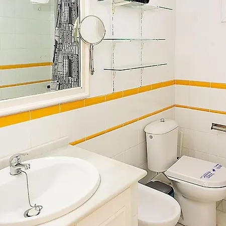 Atico Deluxe Remedios Apartment Seville